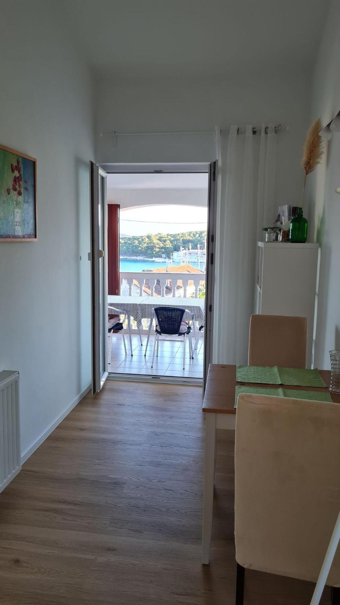 Apartmani Ela Prvić Luka Exteriör bild